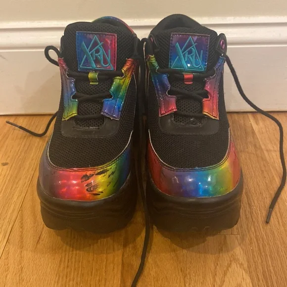 Y.R.U. Matrixx Platform Sneakers - black and holographic rainbow - Picture 3 of 6